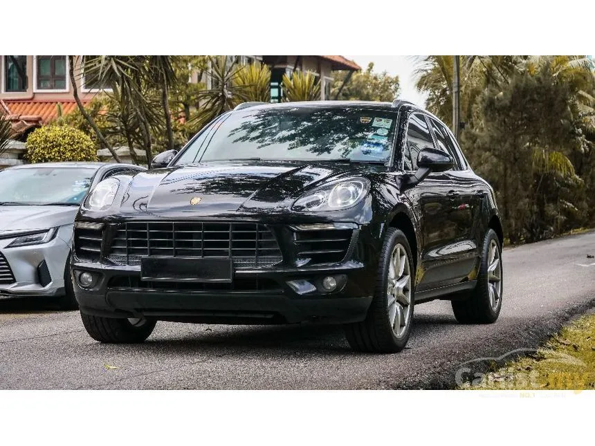 2014 Porsche Macan SUV