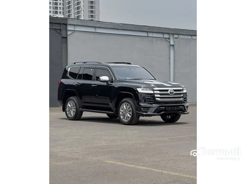 2026 Toyota Land Cruiser 300 VX-R SUV