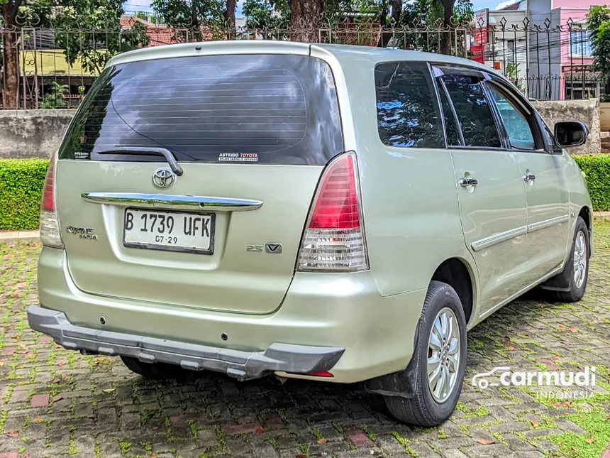 2009 Toyota Kijang Innova V MPV