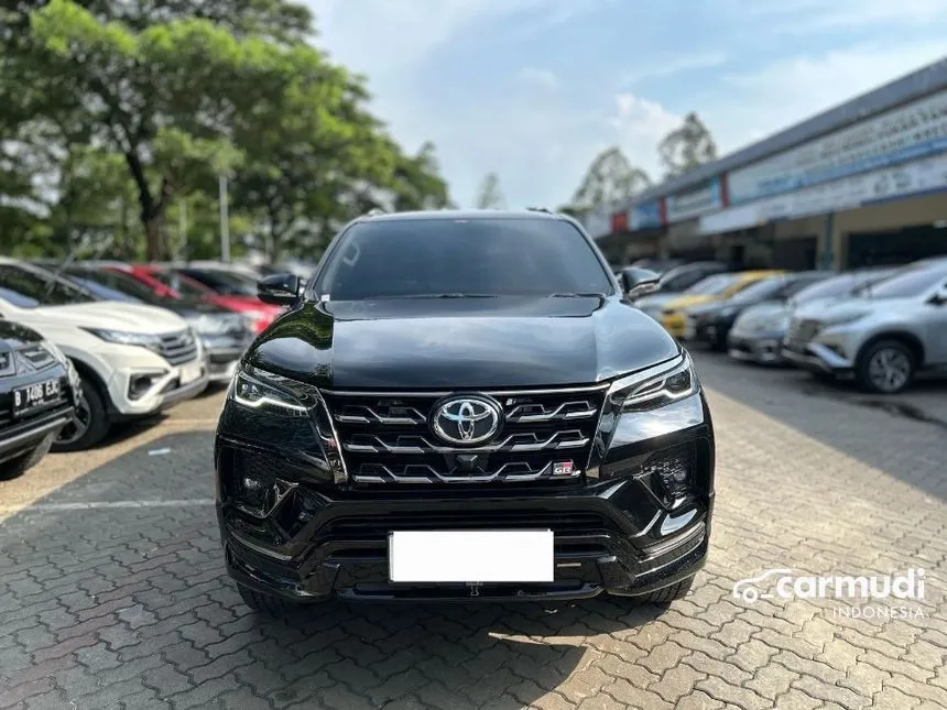 Jual Mobil Toyota Fortuner 2023 GR Sport 4X2 2.8 di Jawa Barat Automatic SUV Hitam Rp 520.500.000