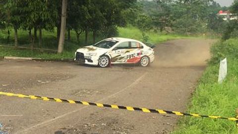 Subhan Aksa Jadi Juara Umum Kejurnas Sprint Rally 2016