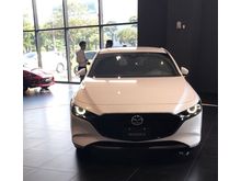 MAZDA 3 HB WHITE 2020 DEALER RESMI