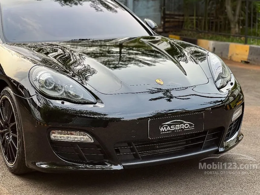 2013 Porsche Panamera Hatchback