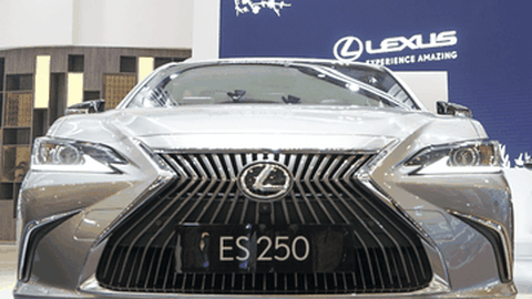 Lexus Indonesia Luncurkan Sedan Baru Seharga Rp 1,1 Miliar