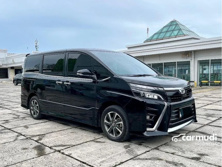2018 Toyota Voxy MPV