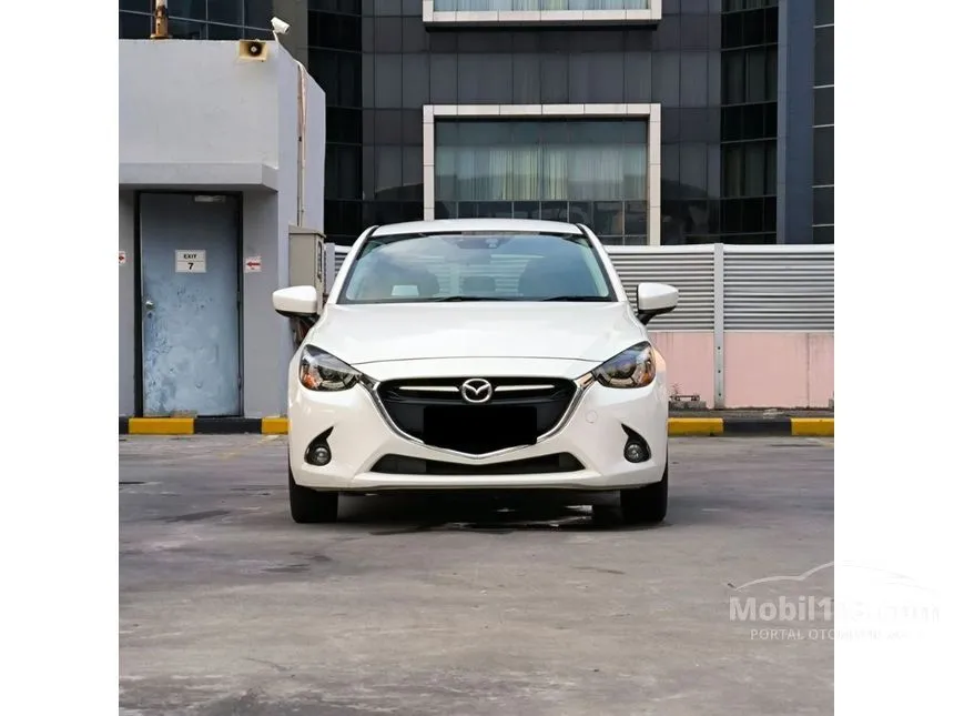 Jual Mobil Mazda 2 2016 GT 1.5 di DKI Jakarta Automatic Hatchback Putih Rp 164.000.000