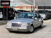 1995 Mercedes-Benz E200 2.0 W124 (ปี 85-96) Sedan AT
