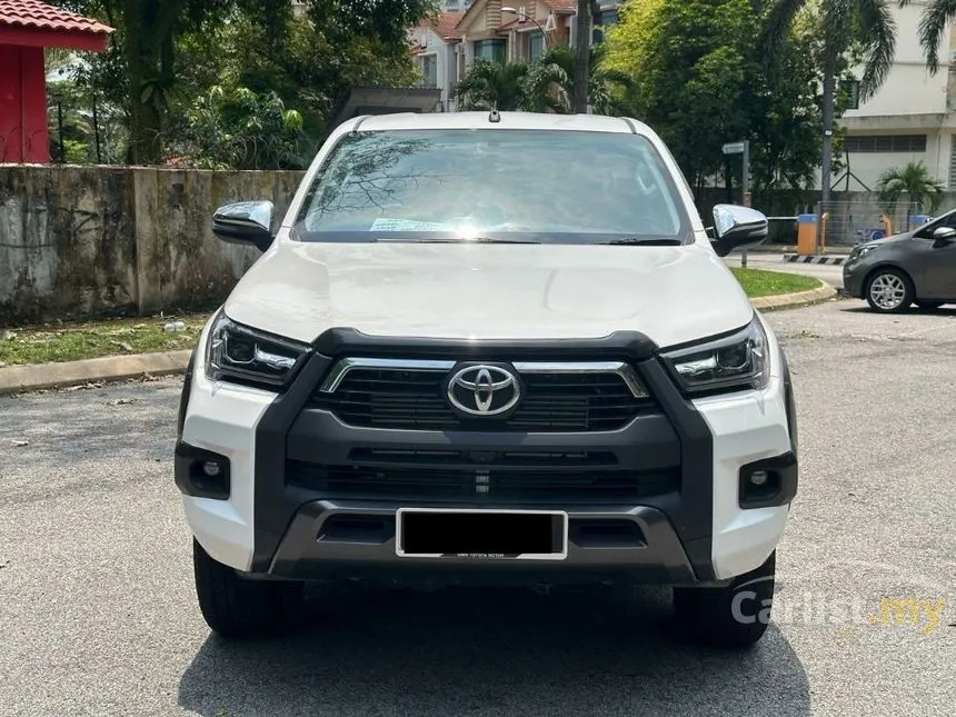 2022 Toyota Hilux V Dual Cab Pickup Truck