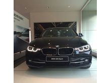 HOT BIG PROMO BMW 320i 2.0 Sport Sedan 2017