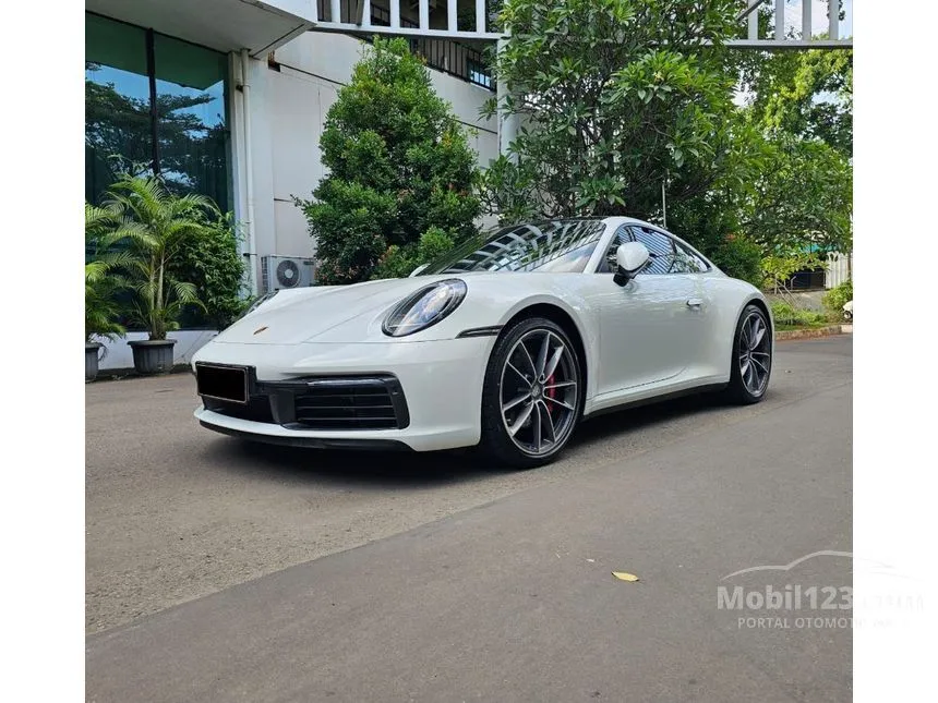 2022 Porsche 911 Carrera S Coupe