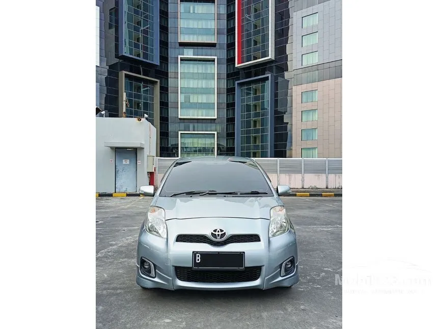 Jual Mobil Toyota Yaris 2012 S TRD Sportivo 1.5 di DKI Jakarta Automatic Hatchback Silver Rp 122.000.000