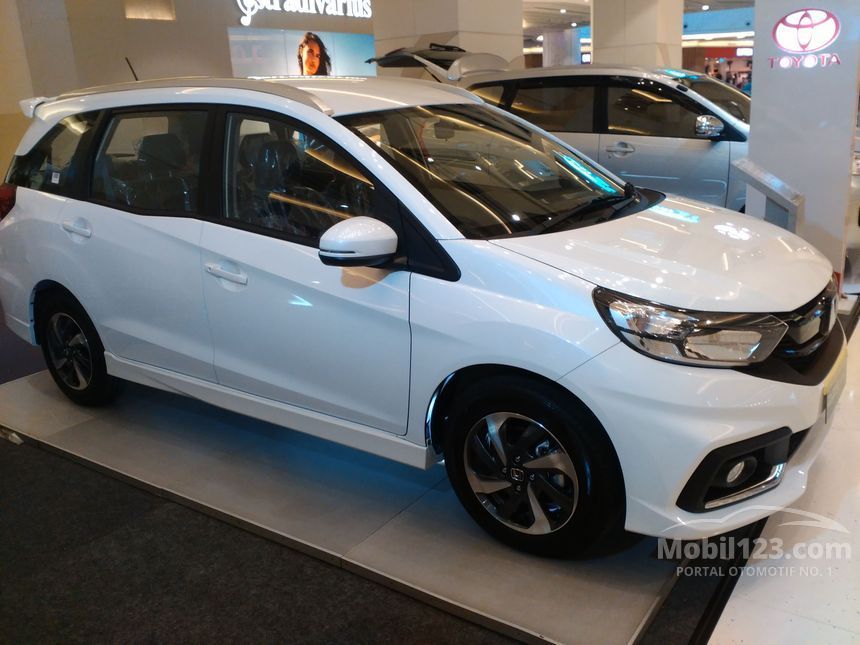 Jual Mobil  Honda Mobilio 2019  RS 1 5 di  DKI Jakarta  