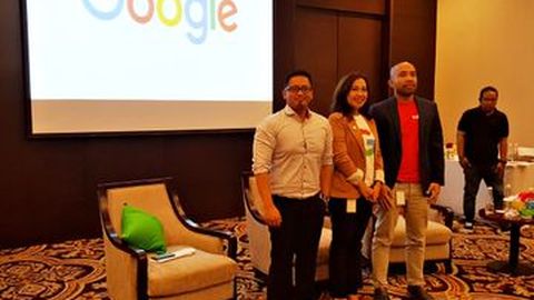 73 Persen Orang Indonesia Beli Mobil Lewat Smatphone