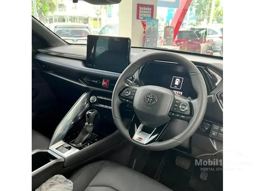 2026 Toyota Yaris Cross S HV SUV