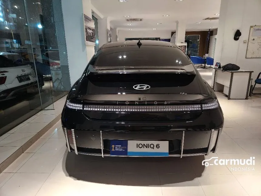 2024 Hyundai IONIQ 6 Signature Long Range Sedan