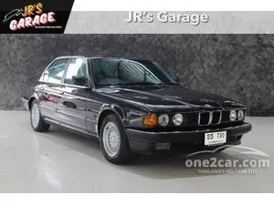 1993 BMW 730i 3.0 Sedan