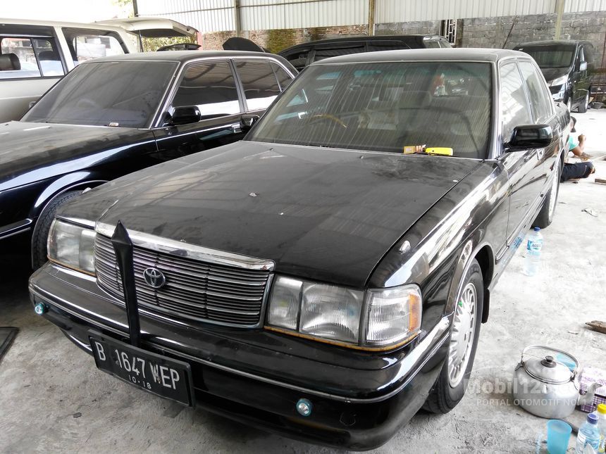 Jual Mobil  Toyota  Crown  1998 Crown  3 0 Royal Saloon 3 0 di 