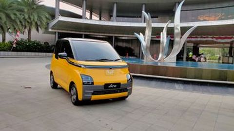 First Drive Wuling Air EV: Mobil Listrik Murah tapi Tak Murahan