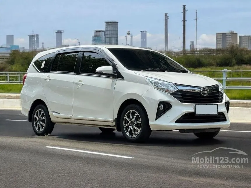Jual Mobil Daihatsu Sigra 2020 R Deluxe 1.2 di Jawa Timur Automatic MPV Putih Rp 138.000.000