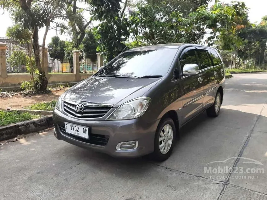 Jual Mobil Toyota Kijang Innova 2011 G 2.0 di Jawa Barat Automatic MPV Abu