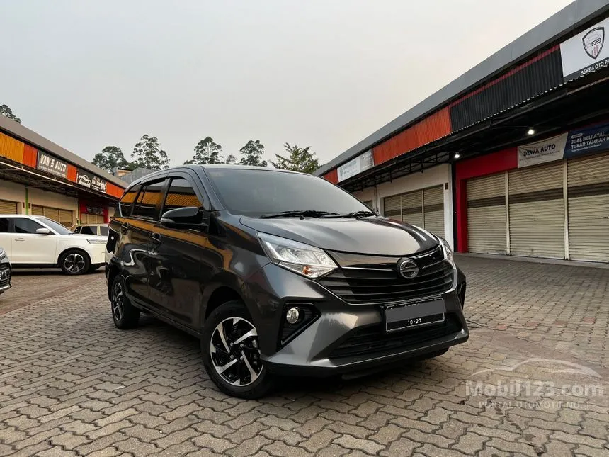 2022 Daihatsu Sigra R Deluxe MPV