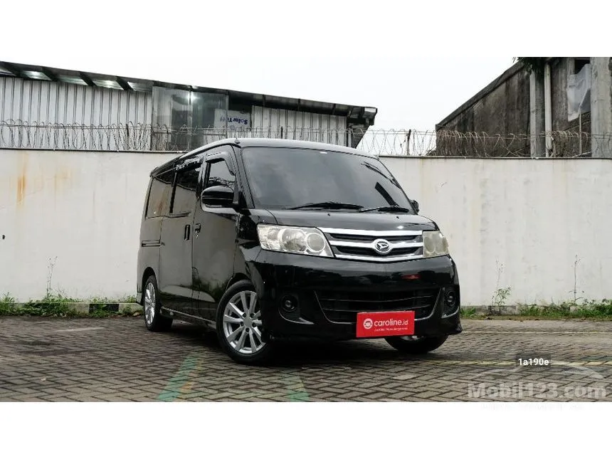 2011 Daihatsu Luxio X Van