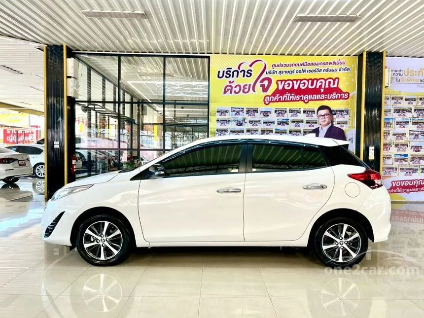 2020 Toyota YARIS High Hatchback