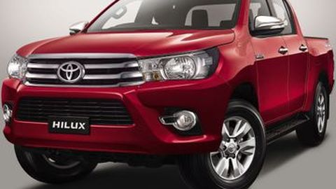 New Toyota Hilux Hadir Lebih Bertenaga
