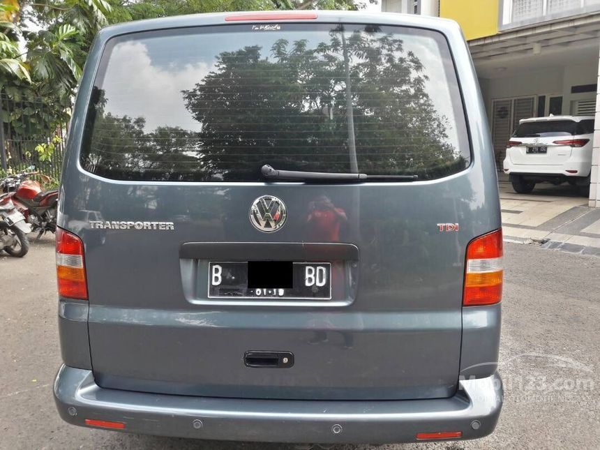 Rayakan Ulang Tahunnya Ke 70 Vw Transporter Paling Lama Masa Produksinya Di Dunia Drive And Hype