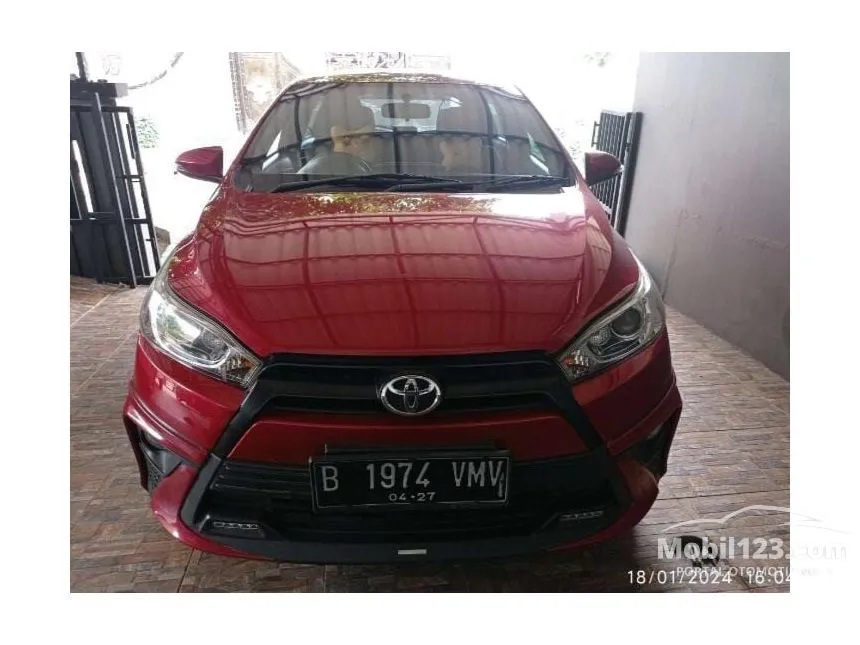 Jual Mobil Toyota Yaris 2017 TRD Sportivo 1.5 di Jawa Barat Automatic Hatchback Merah Rp 174.000.000