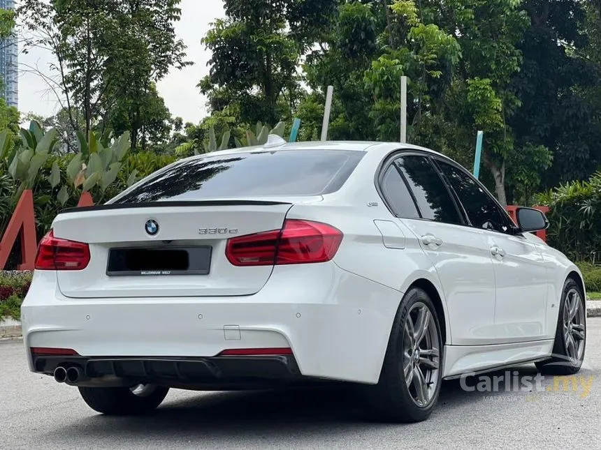 2019 BMW 330e M Sport Sedan