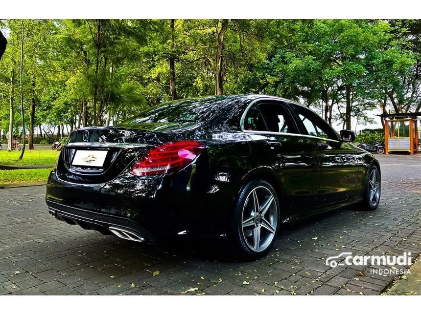 2018 Mercedes-Benz C200 AMG Sedan