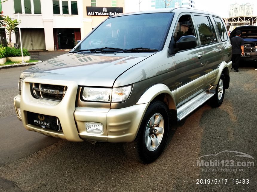 Jual Mobil Isuzu  Panther  2002 TOURING 2 5 di DKI Jakarta 