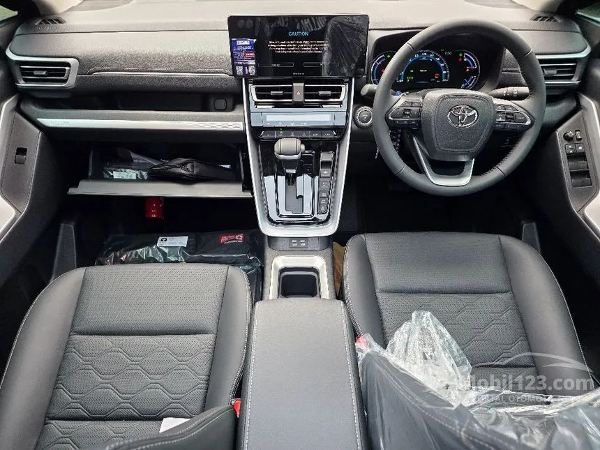 2026 Toyota Kijang Innova Zenix Q HV TSS (Non Premium Color) MPV