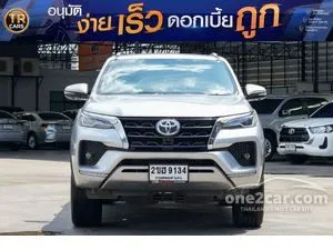 2022 Toyota FORTUNER 2.4 V SUV