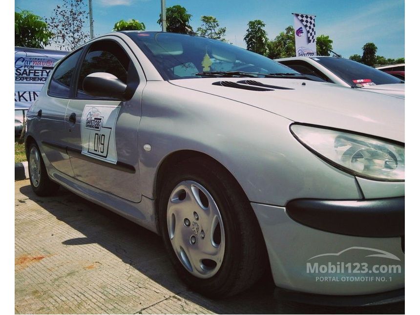 Jual Mobil  Peugeot  206  2002 Sporty 1 4 di Jawa Barat 