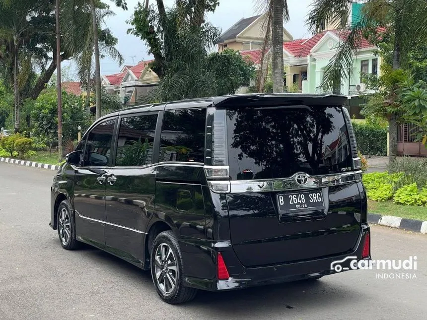 2020 Toyota Voxy MPV