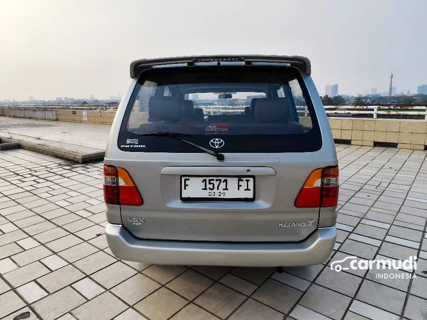 Jual Mobil Toyota Kijang 2004 LGX 1.8 di Banten Manual MPV Silver Rp 75.000.000