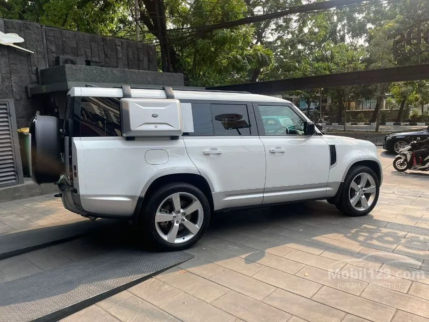 2024 Land Rover Defender 130 P400 First Edition SUV