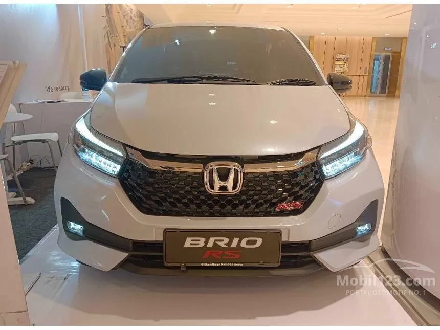 Jual Mobil Honda Brio 2024 RS 1.2 di DKI Jakarta Automatic Hatchback Putih Rp 131.000.100