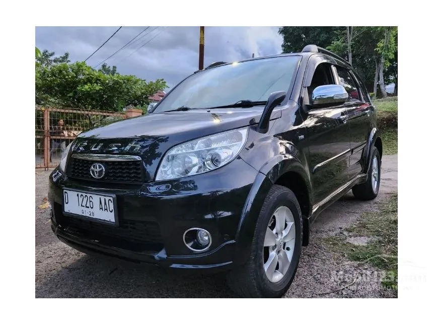 Jual Mobil Toyota Rush 2012 S 1.5 di Jawa Barat Automatic SUV Hitam Rp 135.000.000
