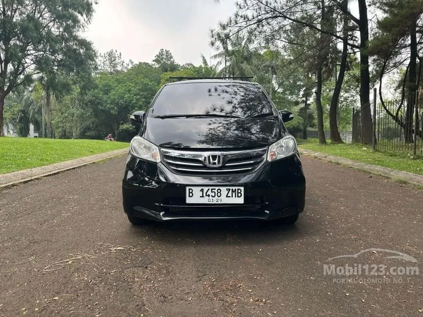 Jual Mobil Honda Freed 2013 S 1.5 di Banten Automatic MPV Hitam Rp 140.000.000