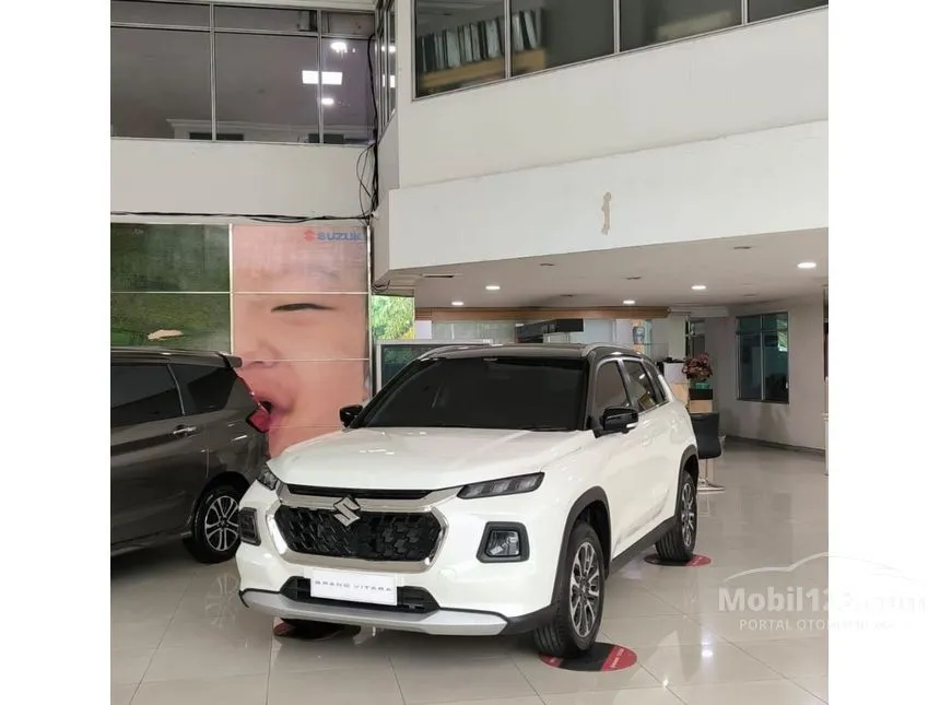 Jual Mobil Suzuki Grand Vitara 2024 MHEV GX 1.5 di Jawa Barat Automatic SUV Putih Rp 325.000.000