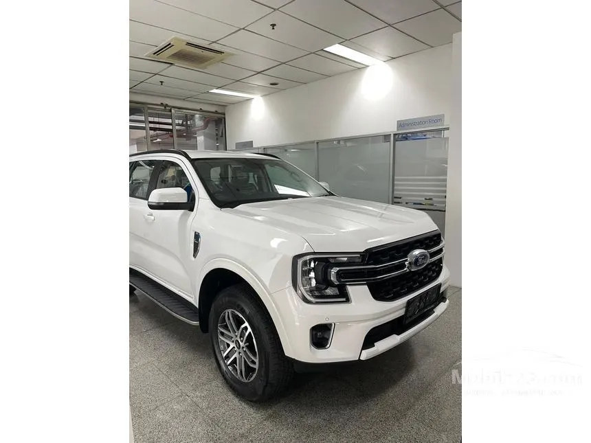 Jual Mobil Ford Everest 2024 XLT 2.0 di DKI Jakarta Automatic SUV Putih Rp 820.000.000