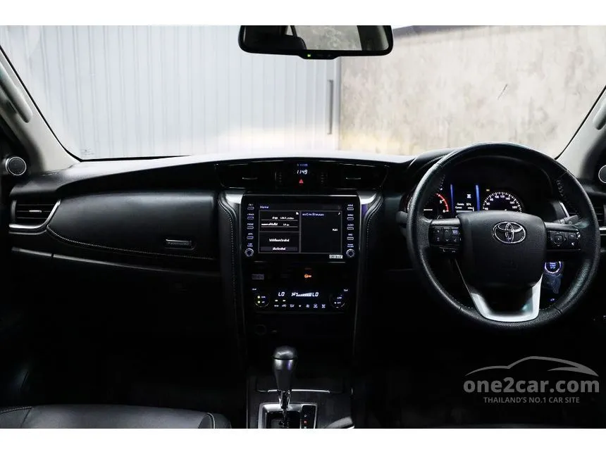 2022 Toyota FORTUNER V SUV