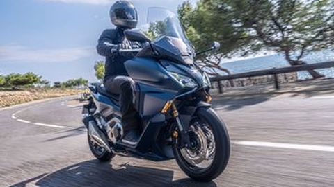 Honda Forza 750 2021, Maxi Scooter Canggih dan Premium