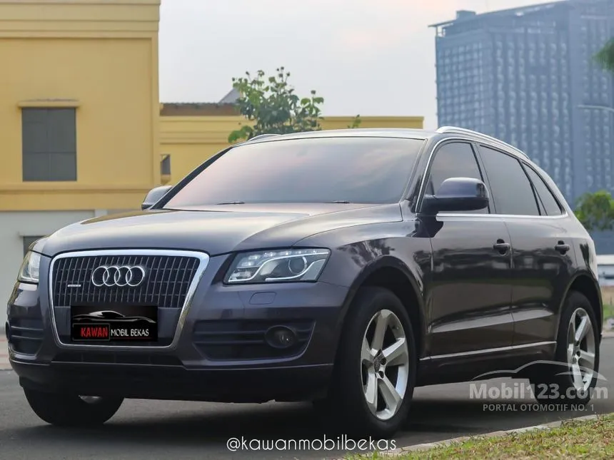 Jual Mobil Audi Q5 2010 TFSI 2.0 di Banten Automatic SUV Abu