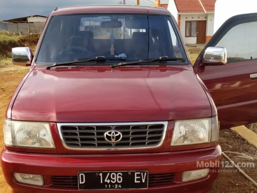 Jual Mobil Toyota Kijang 2000 LGX 1.8 di Jawa Barat Manual MPV Merah Rp 68.000.000