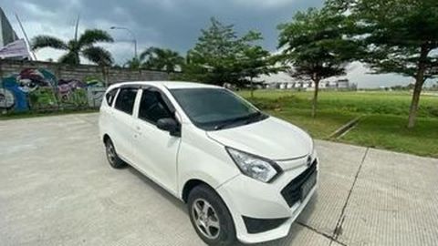 Ragam Pilihan Mobil Bekas Cicilan 2 Jutaan, Ada Sedan Sampai SUV