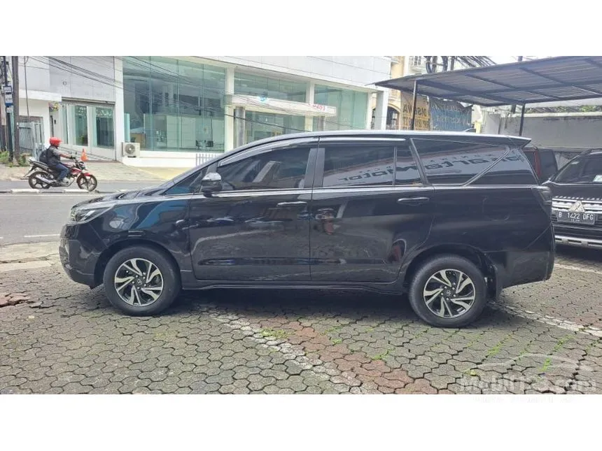 2021 Toyota Kijang Innova V MPV